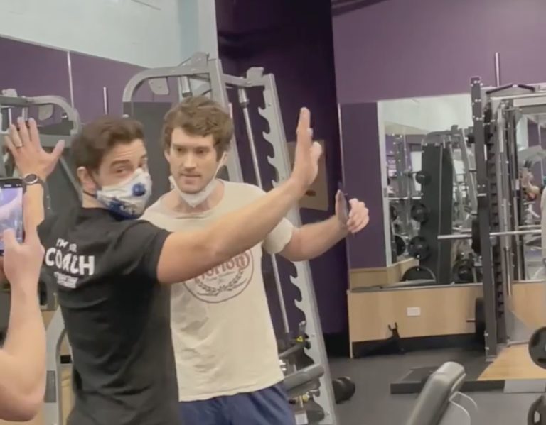 Chicago Gym Member Arrested After Assaulting Trainer In Anti-Mask Tirade: ‘You’re Ruining My F—king Country!’ — WATCH – Towleroad