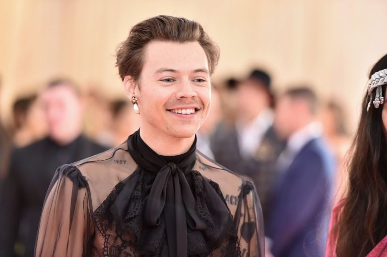 Upcoming Harry Styles’ Movie to Feature Realistic Gay Sex – Papermag