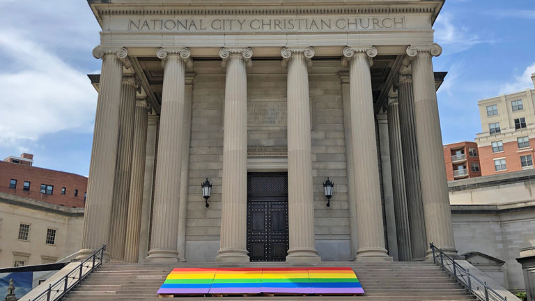 Lesbian, gay and bisexual Americans are more critical of churches than straight adults are – Pew Research Center