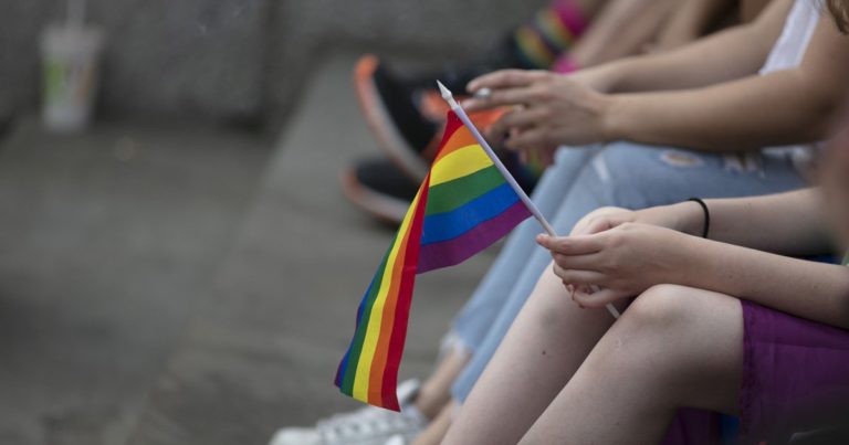 Lesbian, gay kids have better outcomes if parents have consistent view of their sexuality – Healio