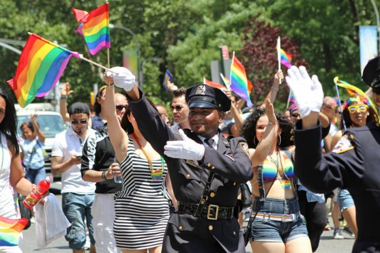 NYC Pride parade bans police; Gay officers ‘disheartened’ – Hastings Tribune