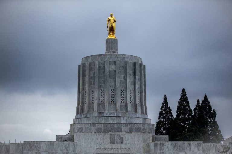 Oregon House unanimously passes ban of ‘gay panic’ legal defense – OregonLive