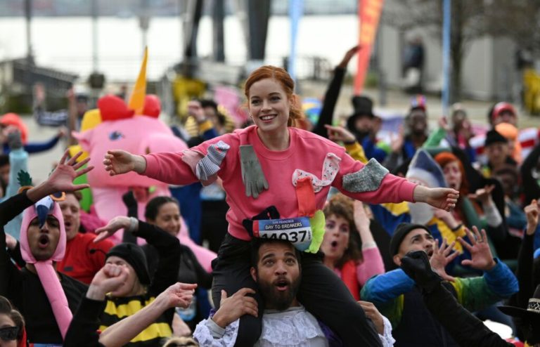 Sunday’s ‘Zoey’s Extraordinary Playlist’ Is a Bay to Breakers Episode – SFist