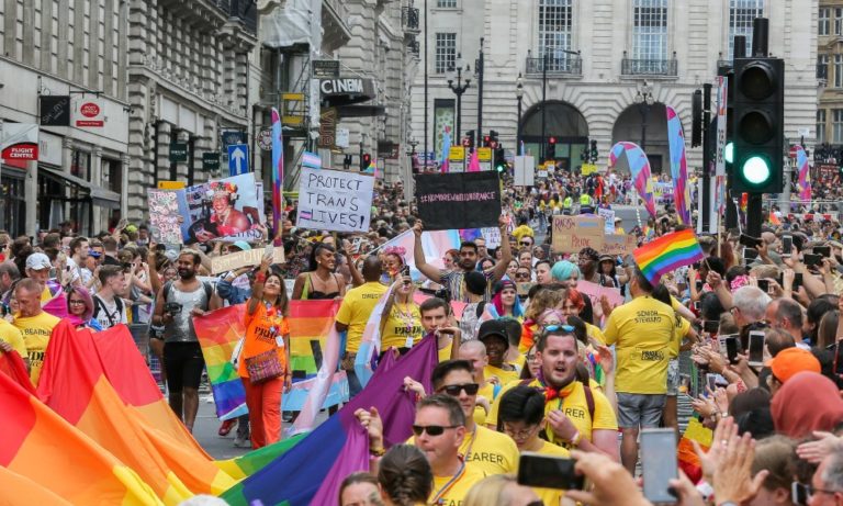 UK More people identifying as lesbian, gay or bisexual in UK than ever before, ONS says – PinkNews