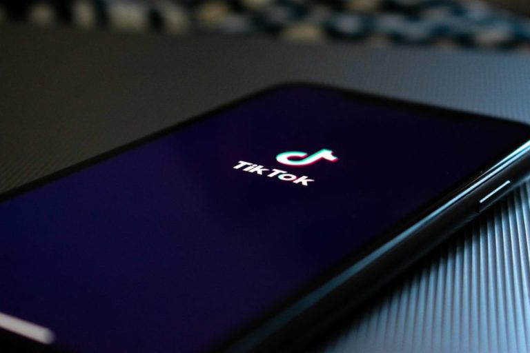 What is ‘Straight’ and ‘Gay’ TikTok? Users express their sexuality online! – HITC – Football, Gaming, Movies, TV, Music