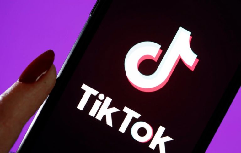 Who is Dr Chomo? TikTok users call out guy who allegedly deleted LGBT Discord server! – HITC