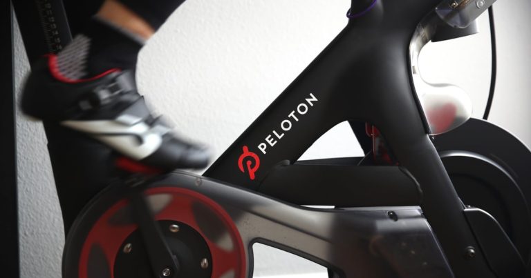 10 Mats For the Peloton That Will Help Ensure Your Stationary Bike Stays Stationary – POPSUGAR