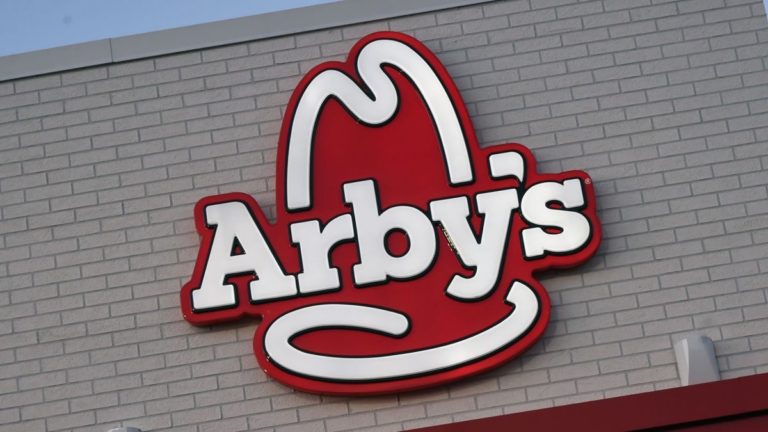 Arby’s Employee Fired After Writing Homophobic Slur On Gay Couple’s Receipt – Complex