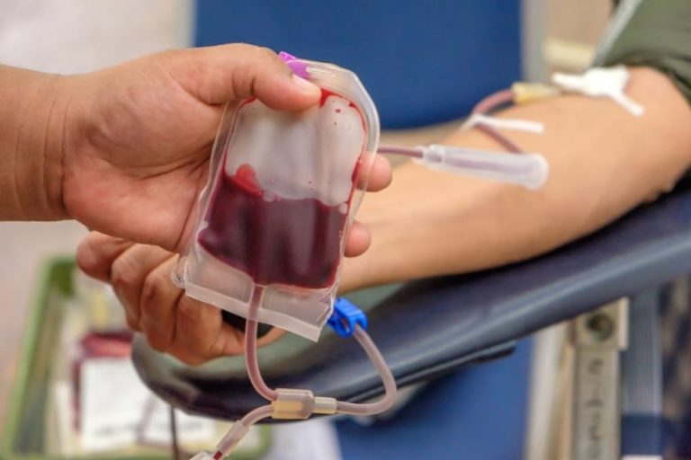 Federal judge rejects Health Canada’s claim it has no role in barring gay men from donating blood – CBC.ca