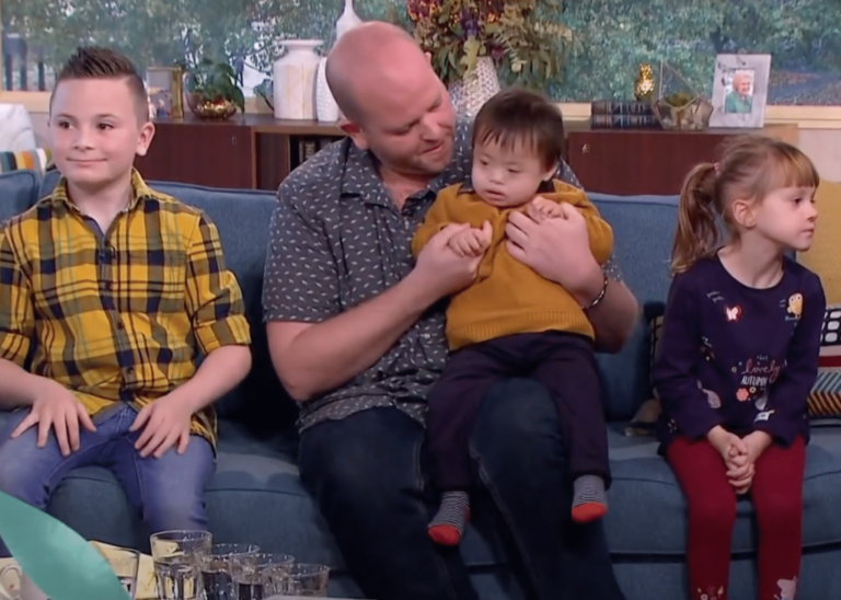 Gay dad who ‘dreamed’ of a big family adopts sixth child with a disability – PinkNews