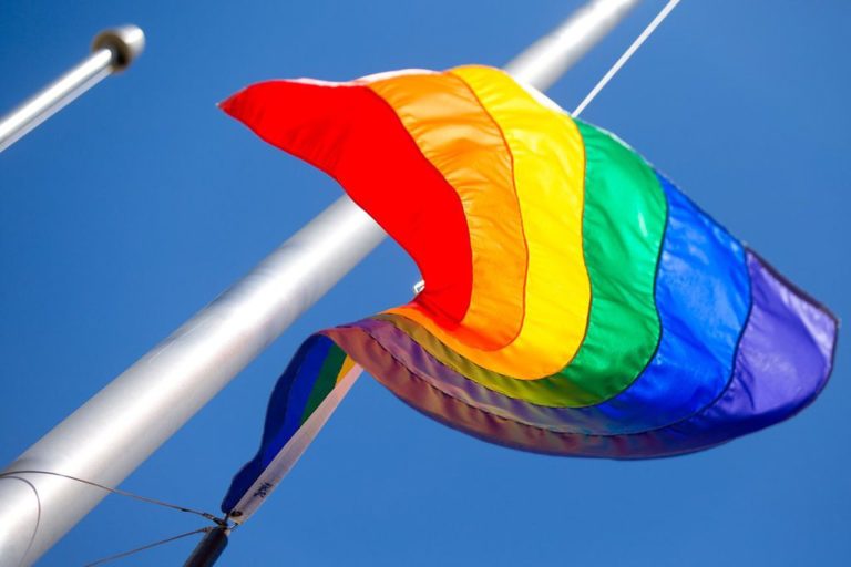 Mayor declares June ‘LGBT Pride Month’ in Bay City – MLive.com