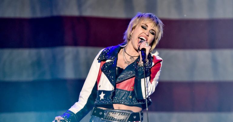 Miley Cyrus Puts Our Cardio Workouts to Shame With Her Super Bowl Treadmill Training – POPSUGAR