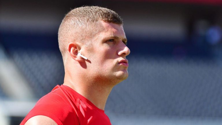 Raiders’ Carl Nassib becomes 1st active NFL player to come out as gay – Yahoo News