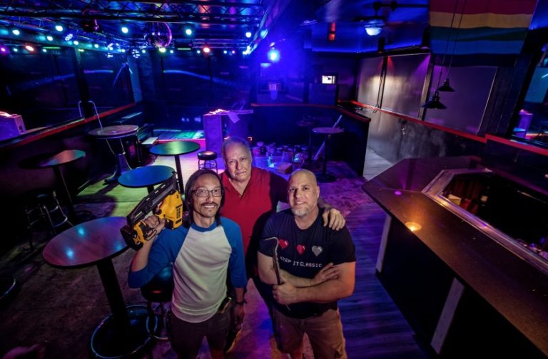 The fight to save the Boulevard, Pasadena’s only gay bar – Los Angeles Times