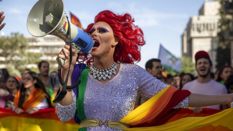 Thousands join Jerusalem Pride march in call for LGBT rights – Euronews